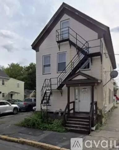 Main picture of 31 Saint Marys St