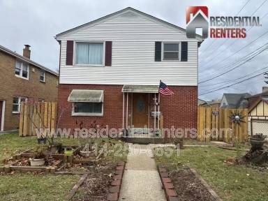 Main picture of 4820 N 91st St