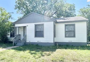 Main picture of 302 Carter St