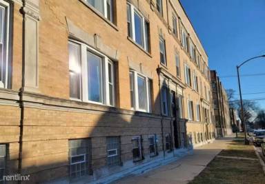 Main picture of 4959 S Wabash Ave