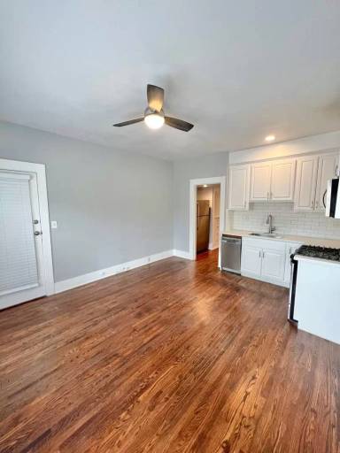 Main picture of 1412 E 1st St