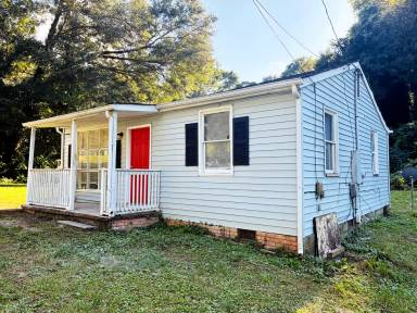 Main picture of 249 N Scruggs St