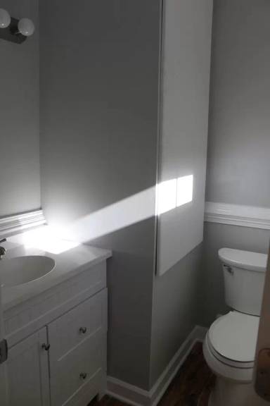 Main picture of 702 N A St