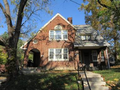 Main picture of 24 W Patterson Ave