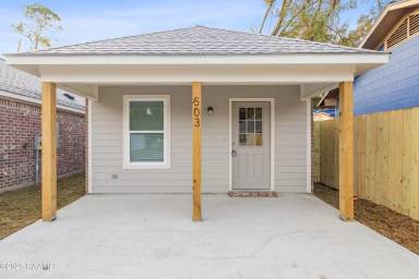 Main picture of 503 Joan St
