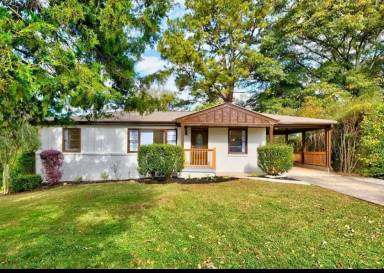 Main picture of 396 Norton Cir SE