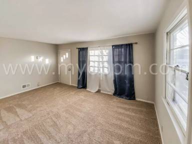 Main picture of 3712 N 41st St