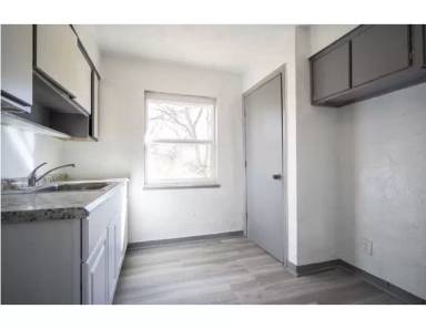 Main picture of 3568 Stanford Pl