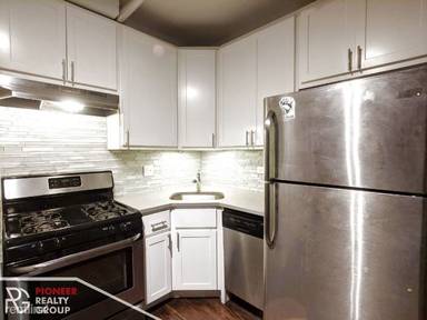 Main picture of 5158-62 N Leavitt St & 2211 W Foster Ave