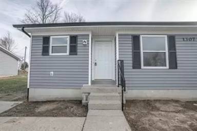 Main picture of 1307A Farmingdale Dr