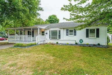 Main picture of 493 Barkley Dr