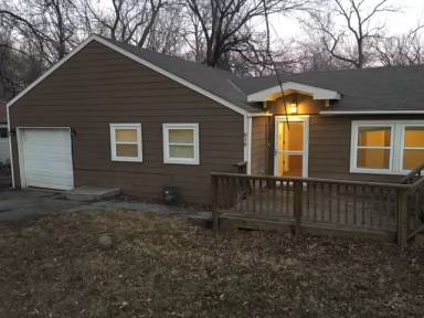 Main picture of 819 S Emery St