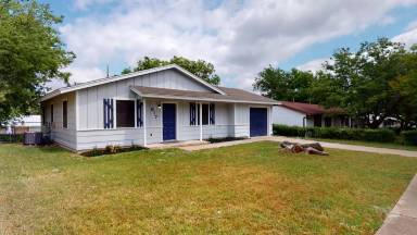 Main picture of 817 Michelle Dr