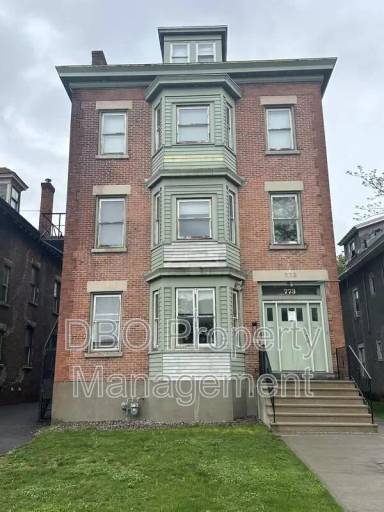 Main picture of 773 Madison Avenue