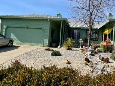 Main picture of 141 Bryson Dr