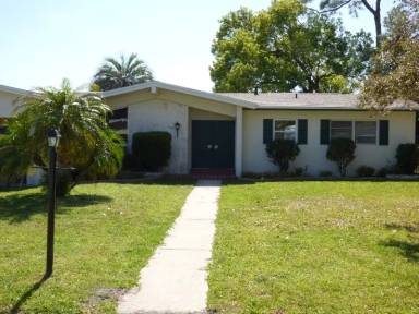 Main picture of 1266 W Wellington Dr