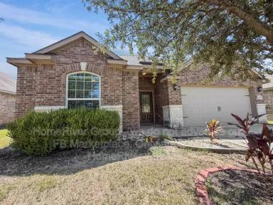 Main picture of 1720 Persimmon Dr
