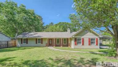 Main picture of 1115 Bennett Rd