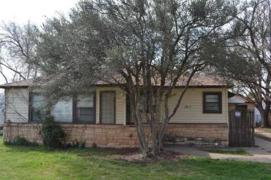 Main picture of 2506-2818 36th St