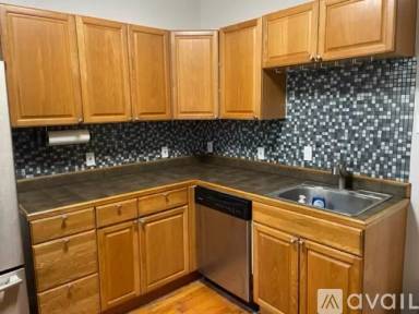 Main picture of 4223 Baudin St