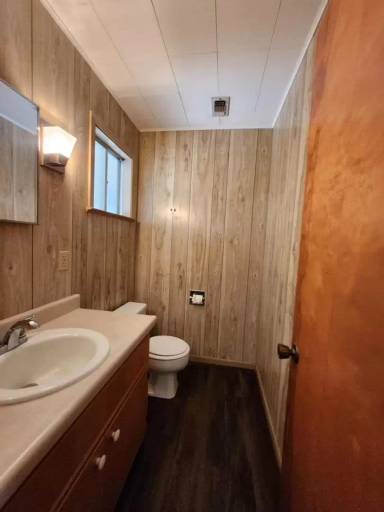 Main picture of 1010 Avenue B