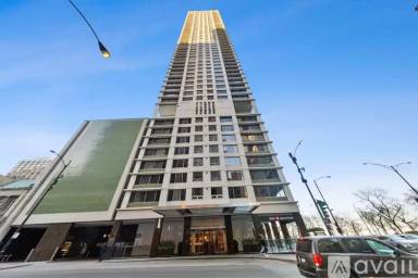 Main picture of 1000 Lake Shore Plaza Apartments