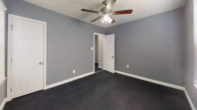Main picture of 33 Mitchell Ave