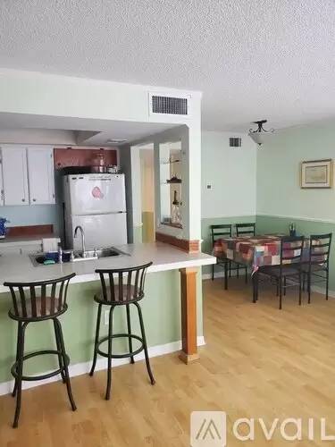 Main picture of 3751 S Hopkins Ave