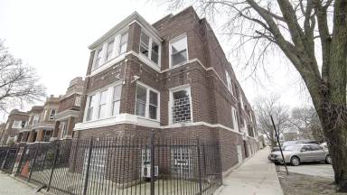 Main picture of 3927 W Belden Ave