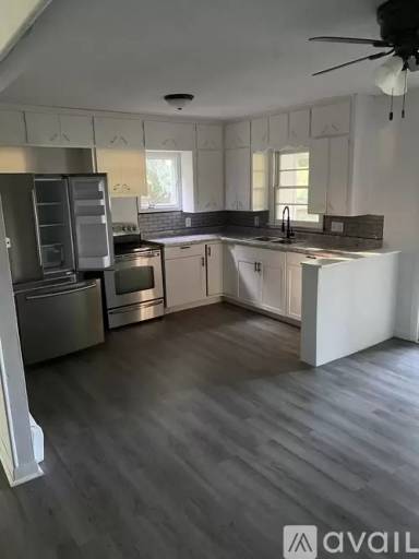 Main picture of 205 9th St NE