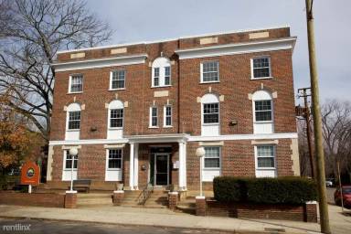 Main picture of 2700 Idlewood Ave