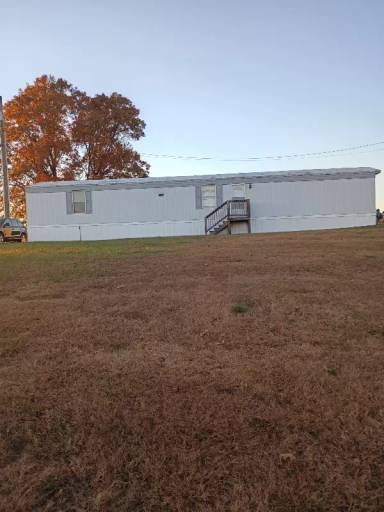 Main picture of 17461 Griffey Ln