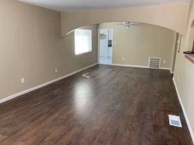 Main picture of 5056 Jurupa Ave