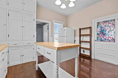 Main picture of 116 Olive St