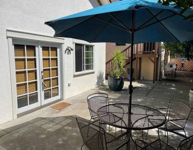 Main picture of 1266 1/2 61st St