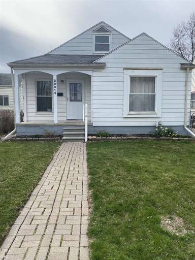 Main picture of 22015 Saxony Ave