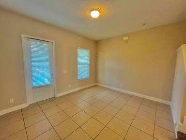 Main picture of 821 Lobelia Dr