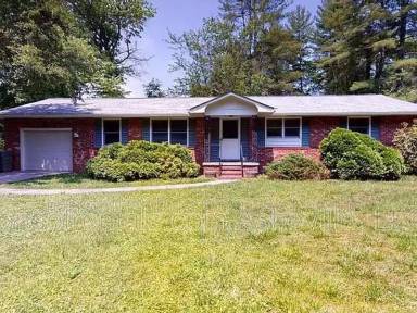 Main picture of 708 Heatherwood Dr