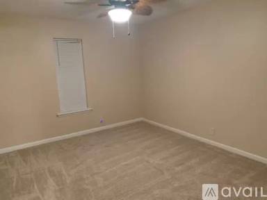 Main picture of Updated ground floor unit across from Madison Park