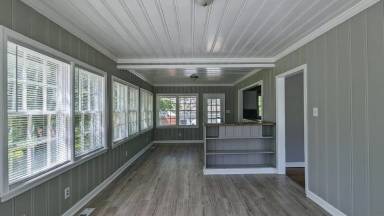 Main picture of 2757 Steele St