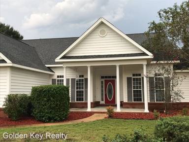 Main picture of 105 Robinson Way