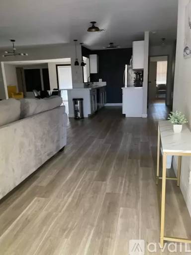 Main picture of 3724 Riviera Ave