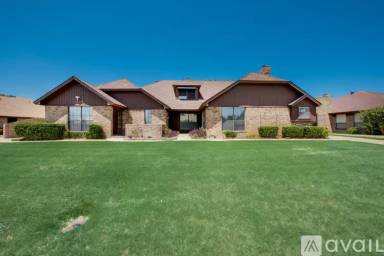 Main picture of 7226 Fuller Cir