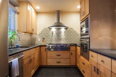 Main picture of 6552 E 2nd St