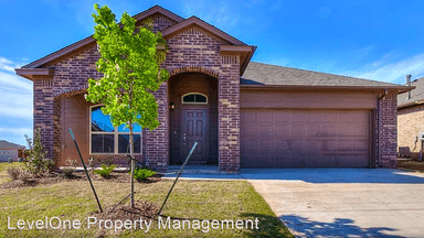 Main picture of 11328 SW 33rd Ter