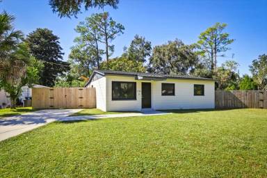 Main picture of 3506 Claridge Rd E