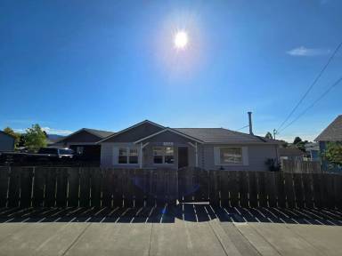 Main picture of 1316 Rohnerville Rd