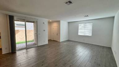 Main picture of 10563 Sariah Skye Ave