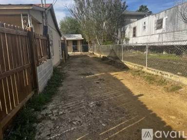 Main picture of 3212 San Salvador St