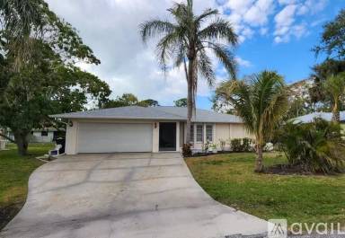 Main picture of 270 Dragon Rd